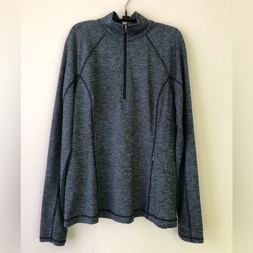 TEK GEAR DryTEK zippered athletic top w/thumb holes & hidden pocket in charcoal - Picture 3 of 10